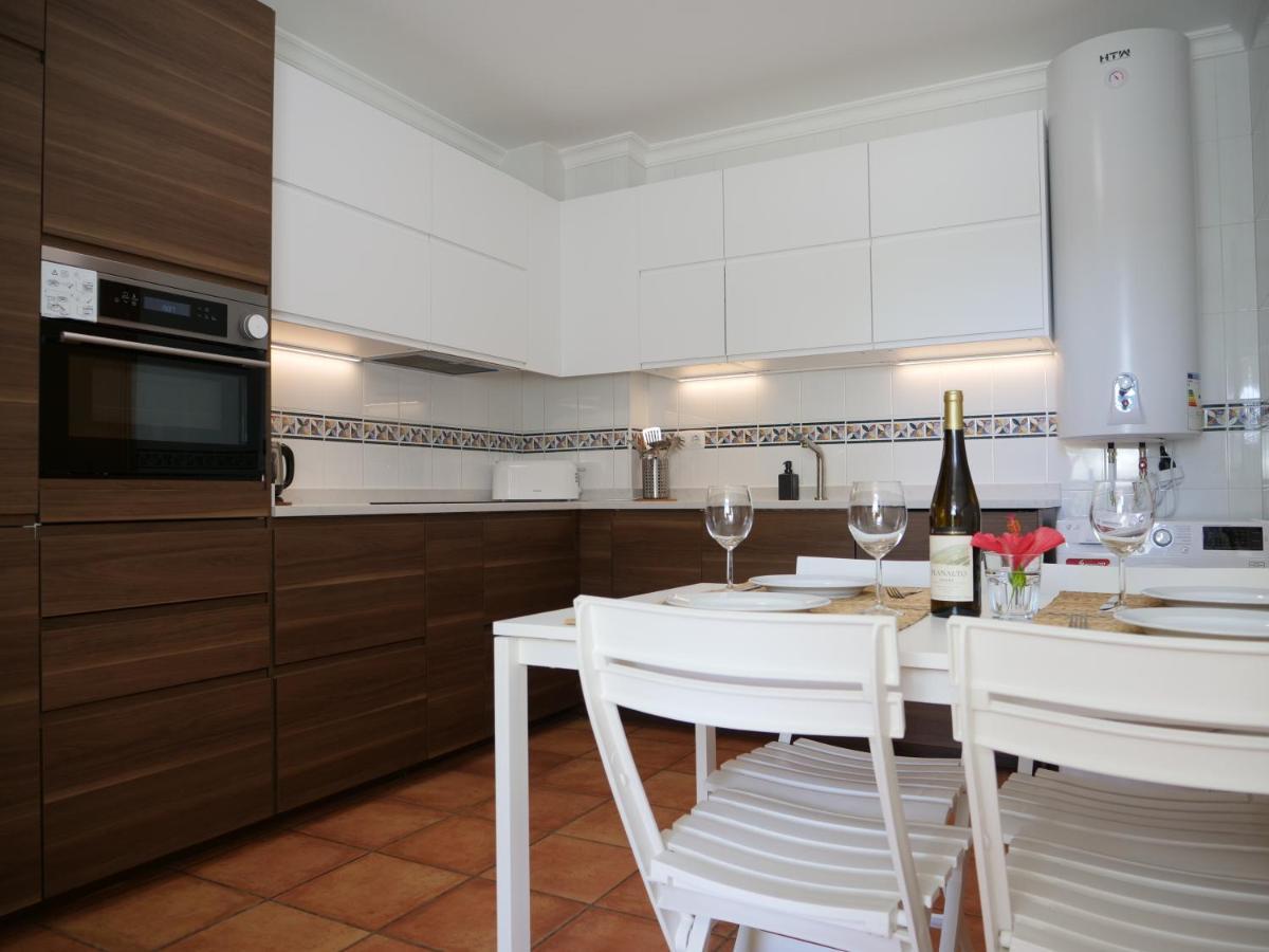 Spacious Apartment Near Porto De Mos Beach, Lagos. Extérieur photo