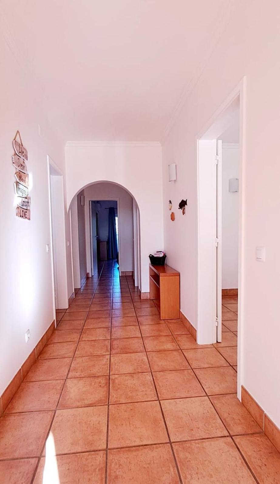 Spacious Apartment Near Porto De Mos Beach, Lagos. Extérieur photo